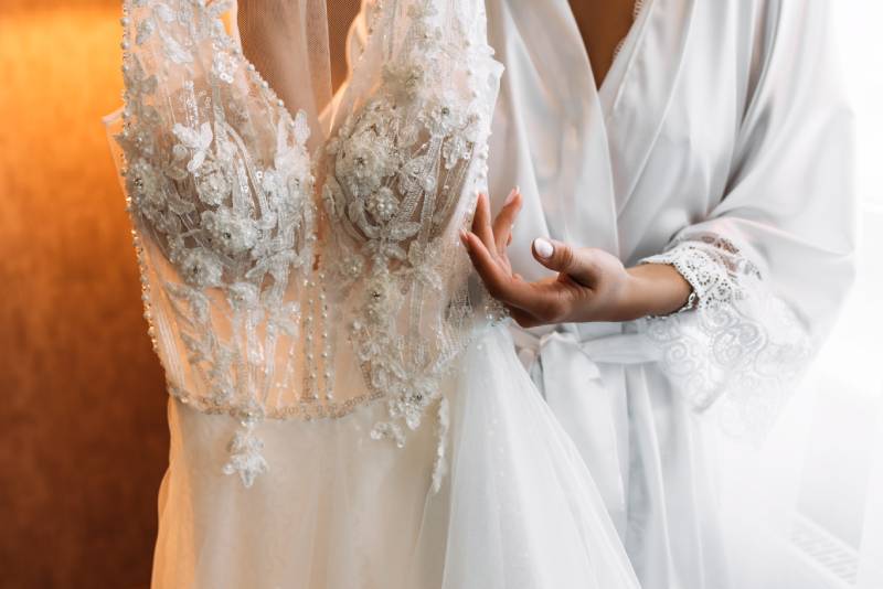 wedding dress neckline