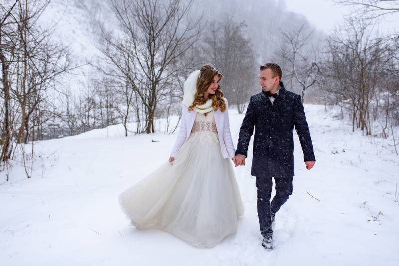 winter bridal dress shopping